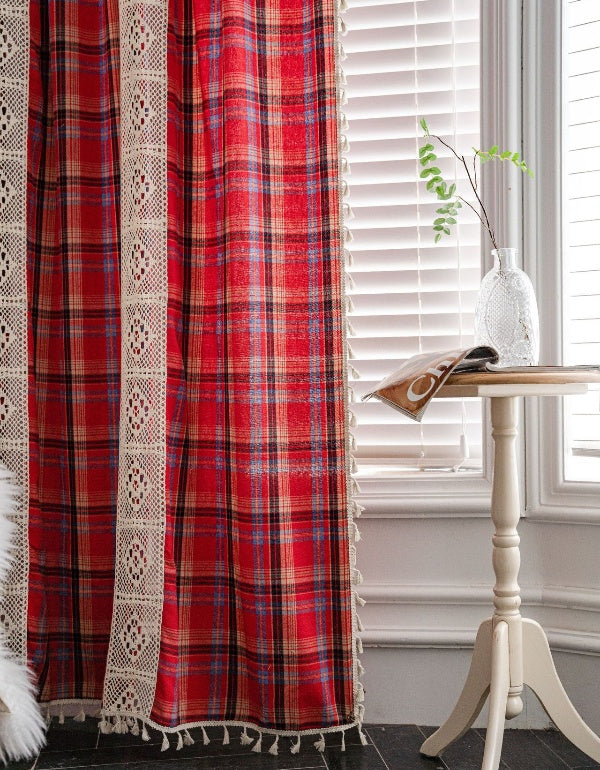 Cortinas de encaje hueco con patchwork de cuadros rojos