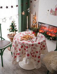 Mantel navideño estampado con volantes en color rojo caramelo