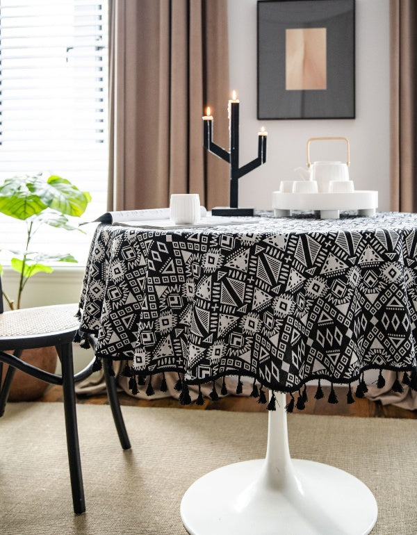 Nappe épaisse double face à motif géométrique noir