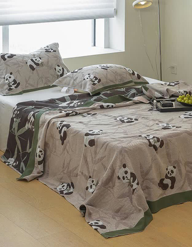 Adorable Panda Print Bedcover Quilt with Bamboo Pattern (3PCS)