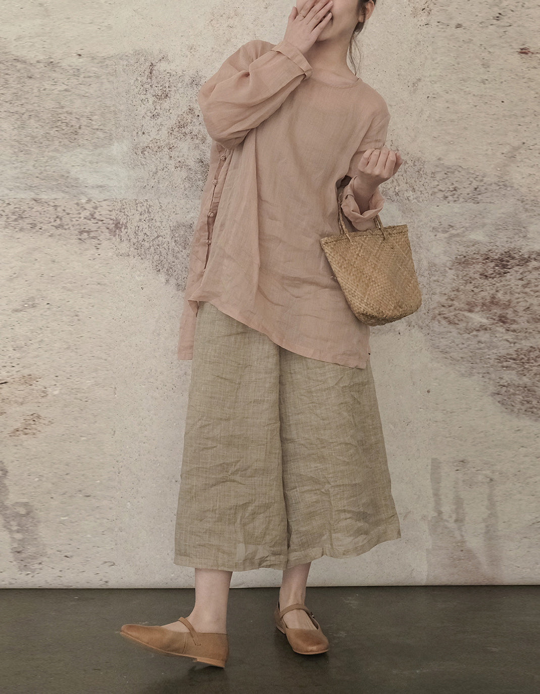 Comfortable Relaxed Fit Wide-Leg Linen Pants