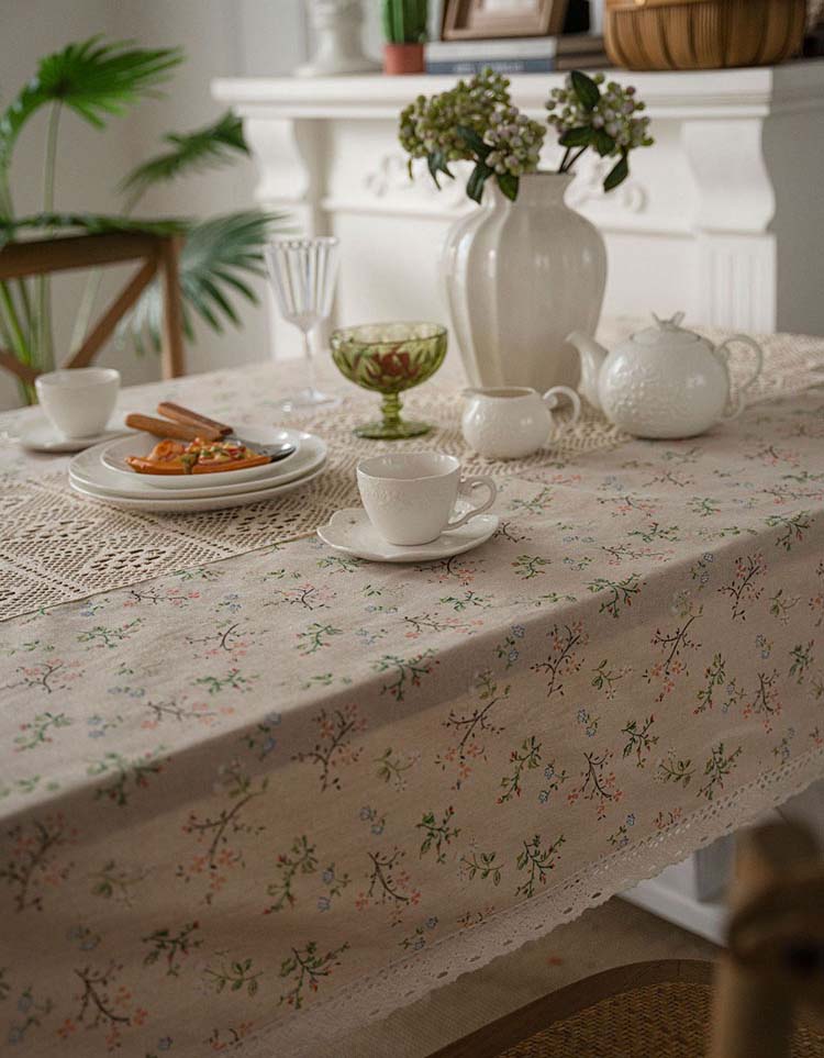 Cotton Center Lace Pieced Flower Printe Tablecloth (Beige)