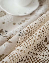 Nappe en coton avec imprimé floral et dentelle au centre (beige) 