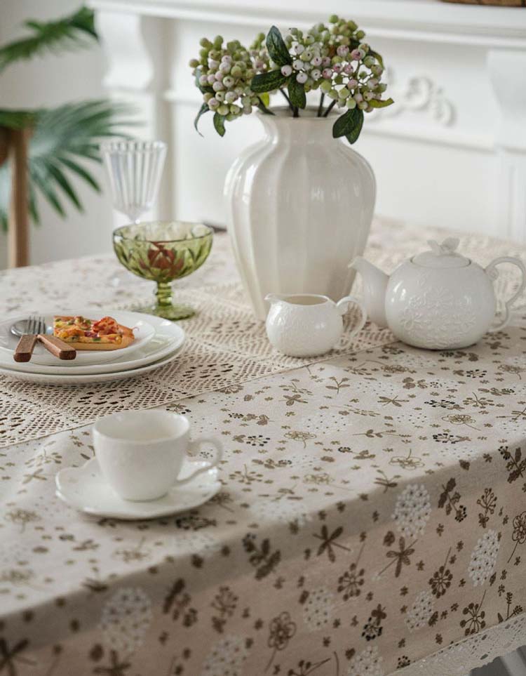 Cotton Center Lace Pieced Flower Printe Tablecloth (Beige)