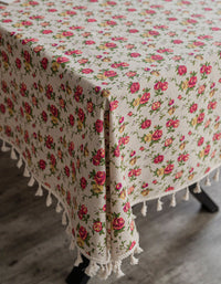 Cozy Farmhouse Style Classic Floral Tablecloth with Tassels