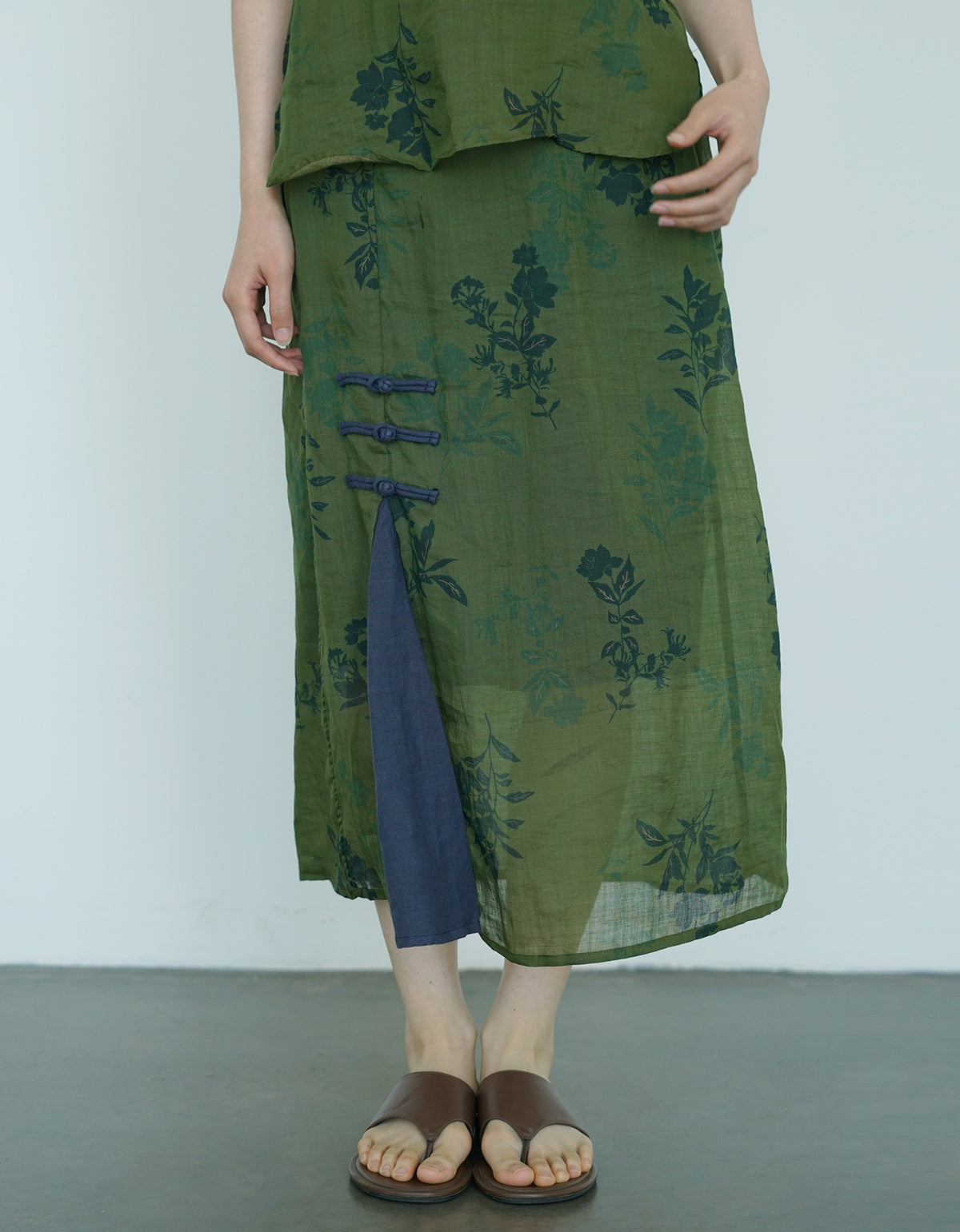 Elegant Green Floral High-Waisted Linen Wrap Skirt