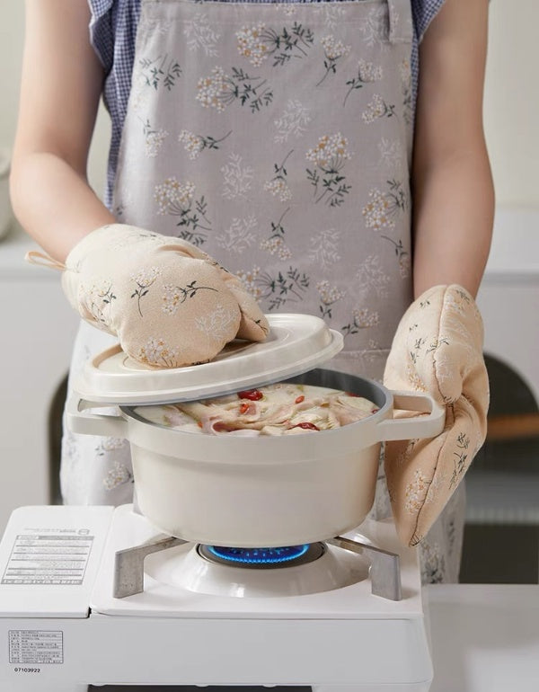 Embroidered Cotton Microwave Baking Gloves