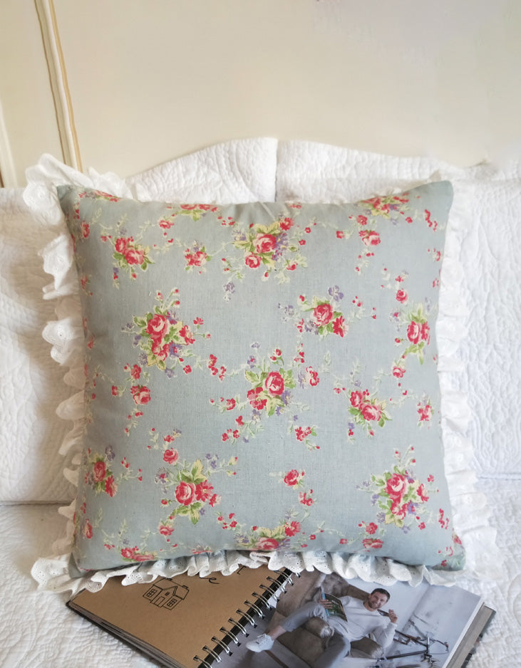 Lace Edge Pastoral Style Floral Cushion Cover