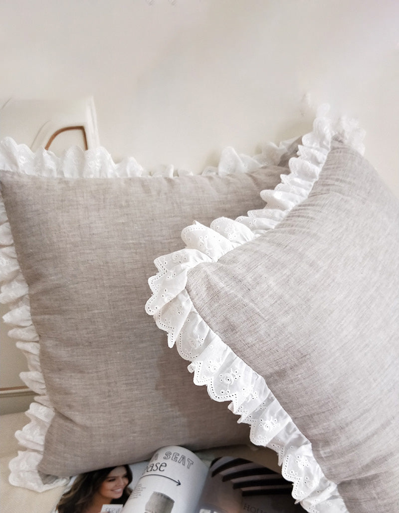 Housse de coussin de canapé en lin lavé avec bordure en dentelle 