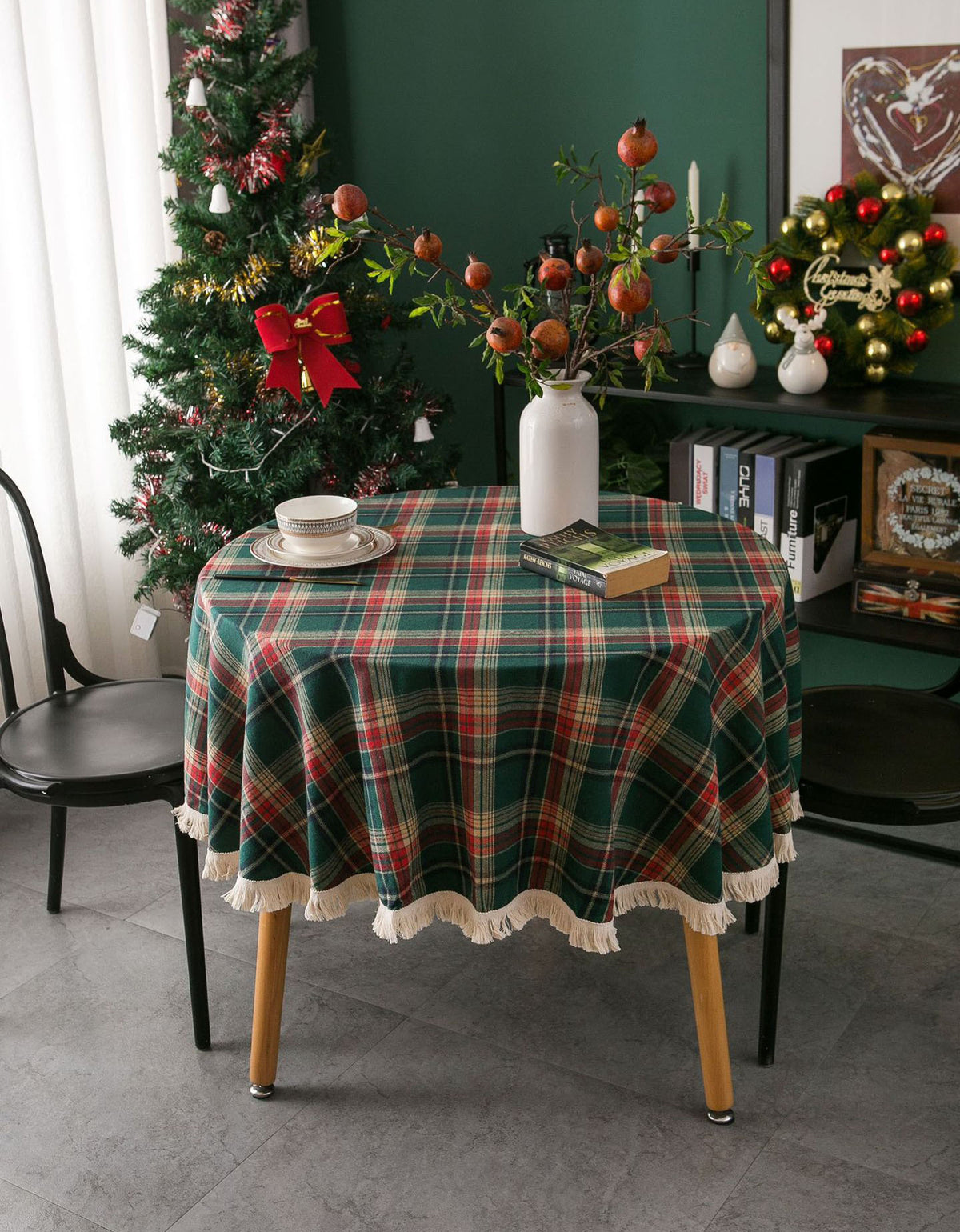 Large Round Gingham Christmas Dining Tablecloth