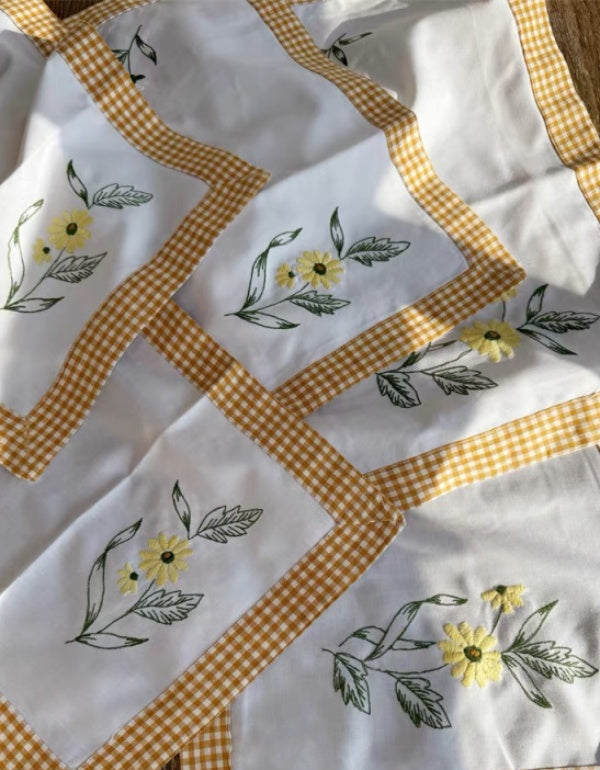 Pastoral Embroidered Daisy  Napkins Cloth