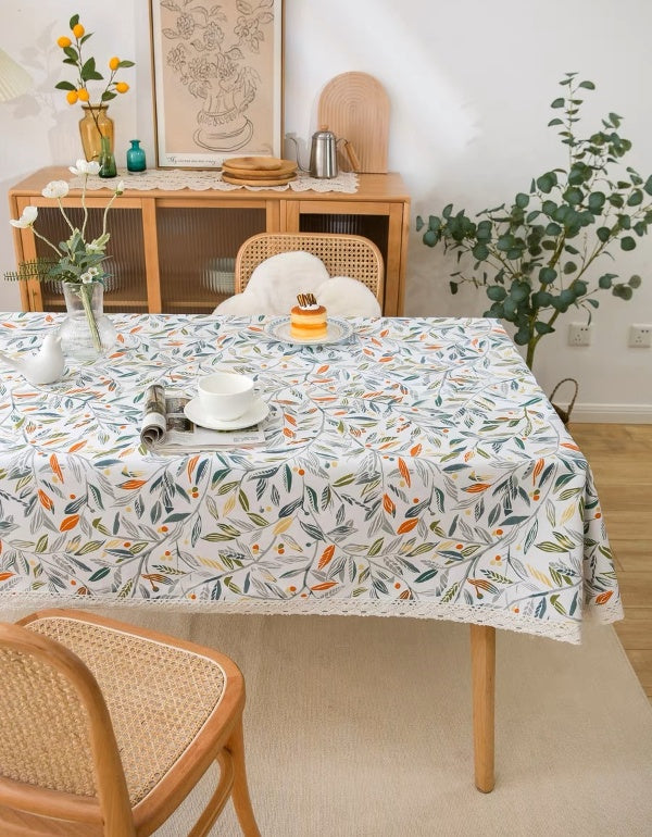 Nappe en coton et lin à motifs floraux et végétaux