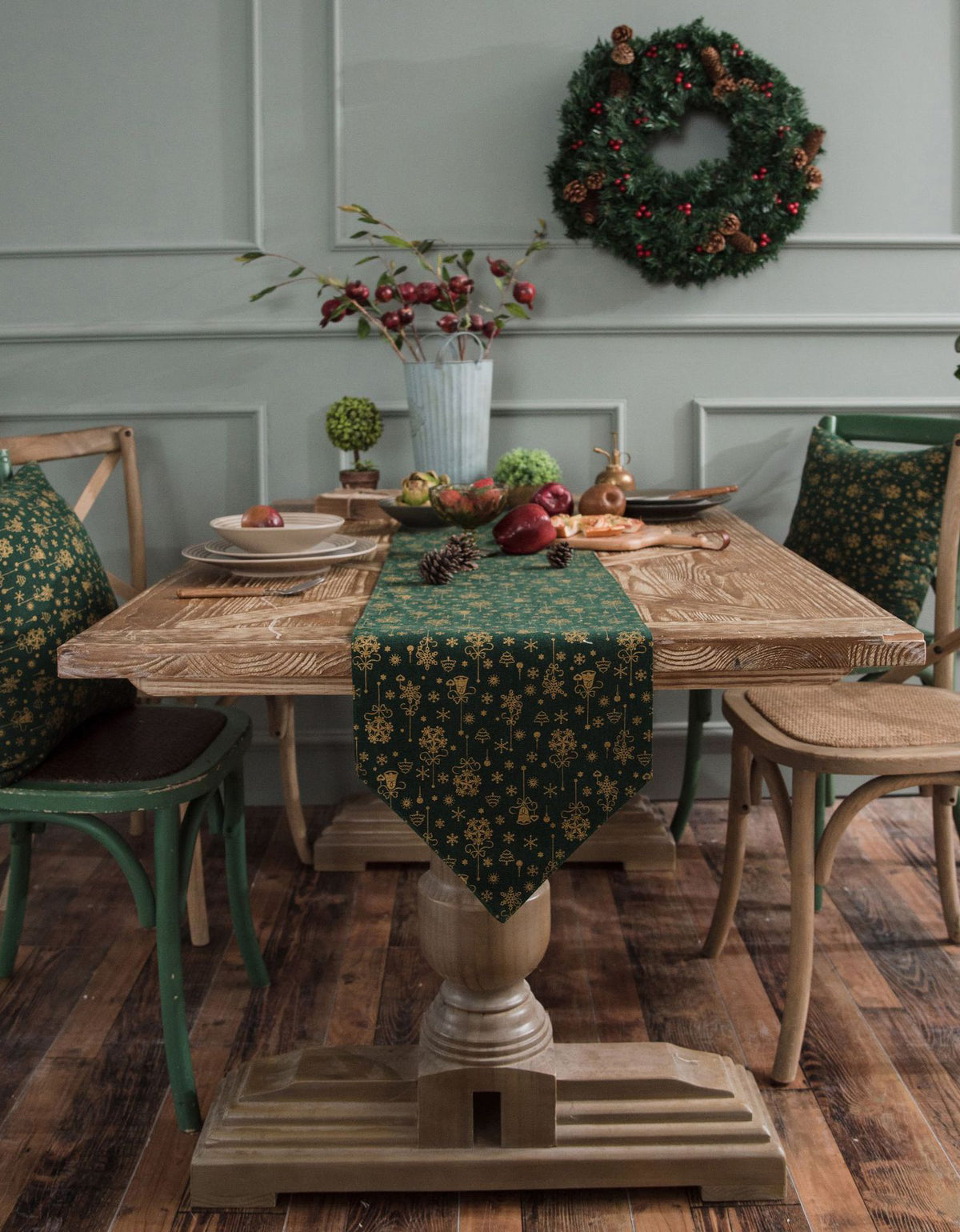 Red Bell Print Table Set for Christmas