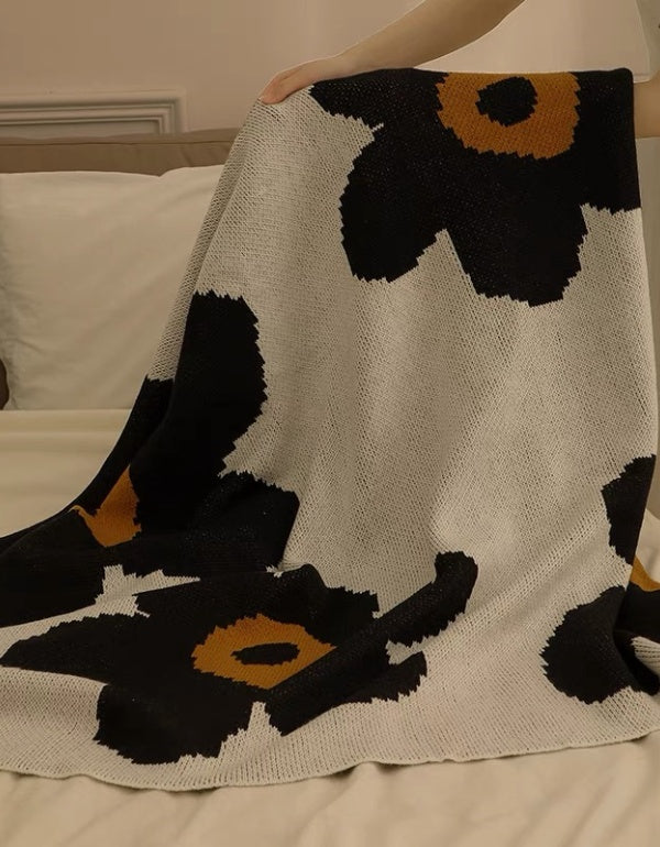 Simple Sun Flower Knitted Sofa Blanket