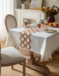 Nappe simple en coton et lin avec broderie ondulée