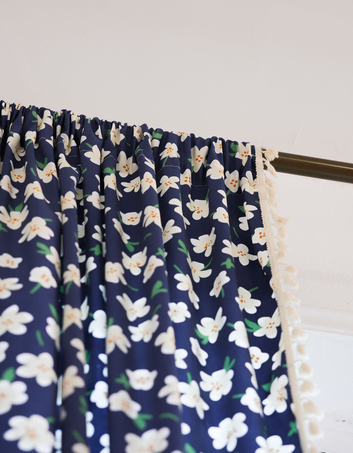 Summer White Flowers Printing Cotton Curtain Navy