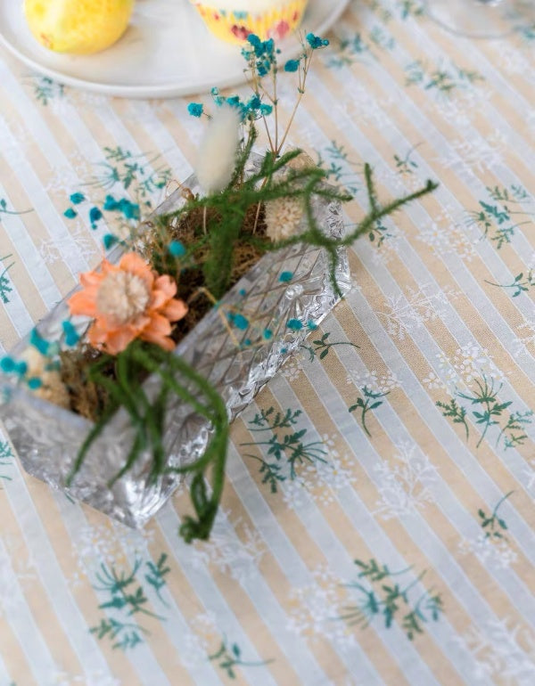 Nappe de campagne en coton à rayures jaunes et à fleurs