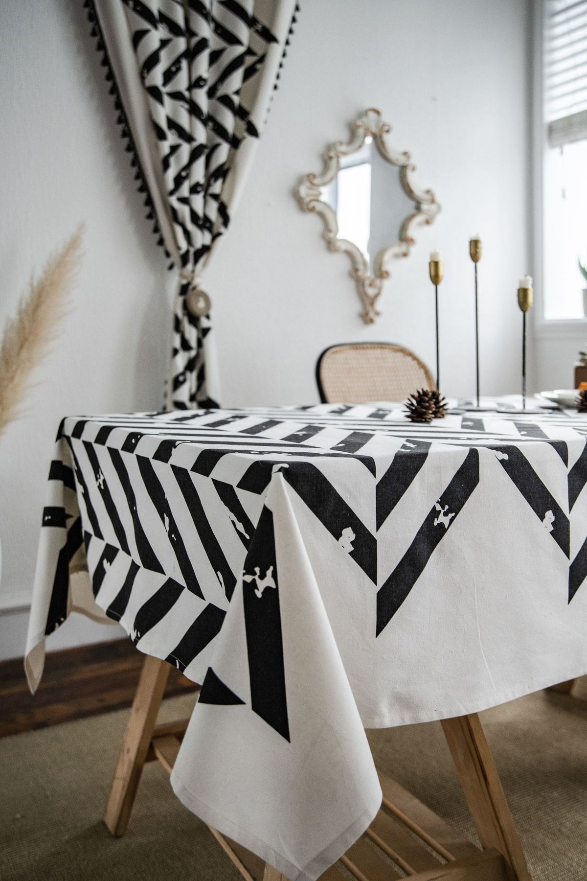 Zebra Stripes Print Modern Minimalist Tablecloth