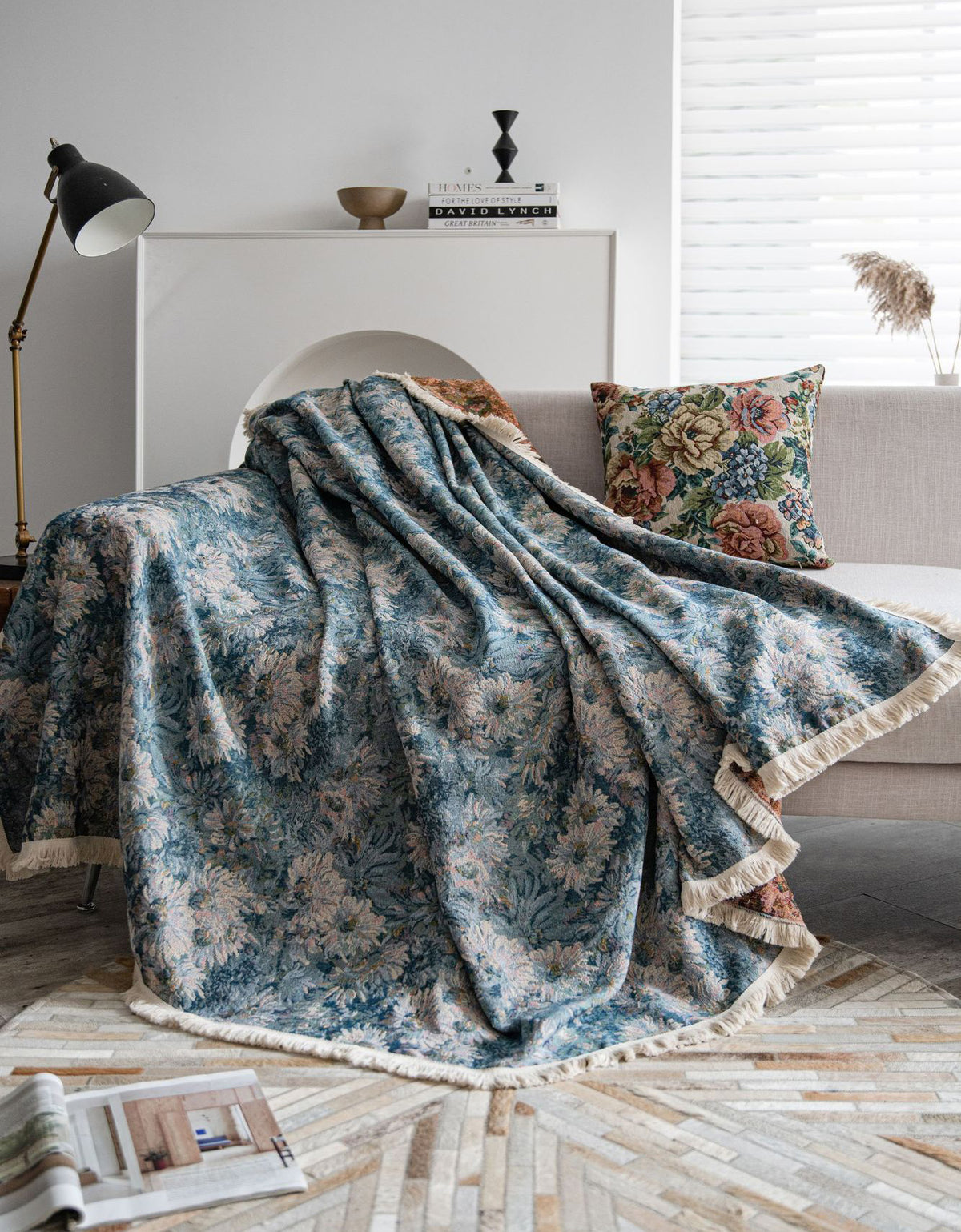 American Country Blue Floral Jacquard Sofa Blanket