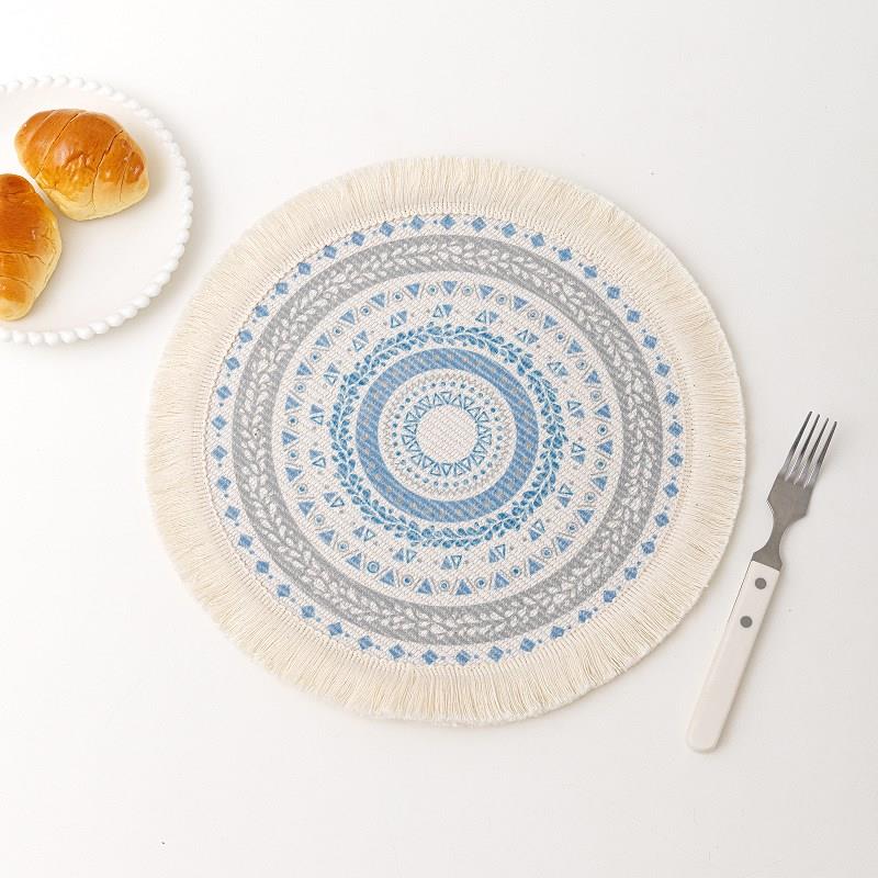 Set de table à pompons en tissu nordique anti-brûlure (LOT DE 2)