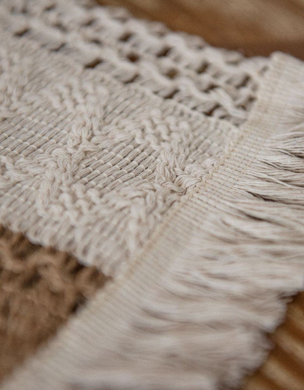 Cotton Linen Weaving Tassel Table Runner