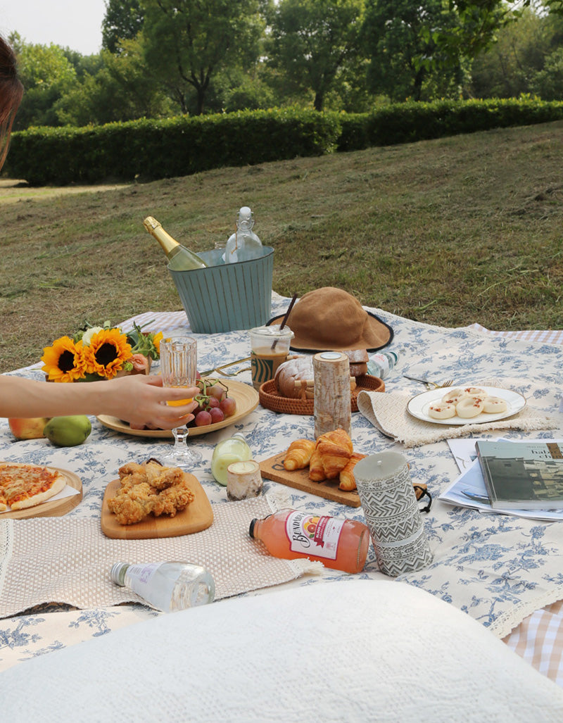 Floral Print Outdoor Picnic Blanket