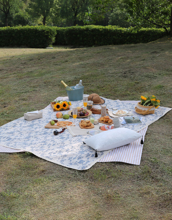 Floral Print Outdoor Picnic Blanket