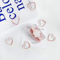 30 clips de papel con forma de corazón