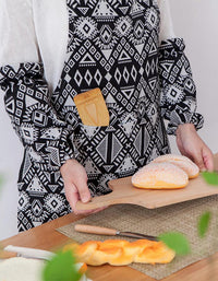 Nordic Black White Apron with Sleeve Covers