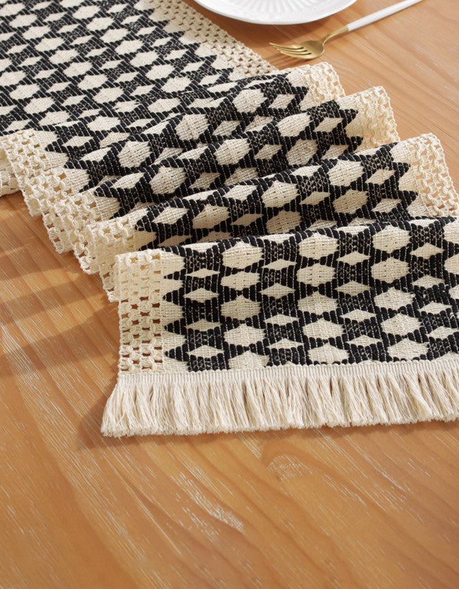 Chemin de table en jacquard de style nordique noir et blanc