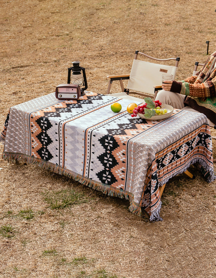 Manta de picnic con borlas bohemias y diseño geométrico de estilo étnico