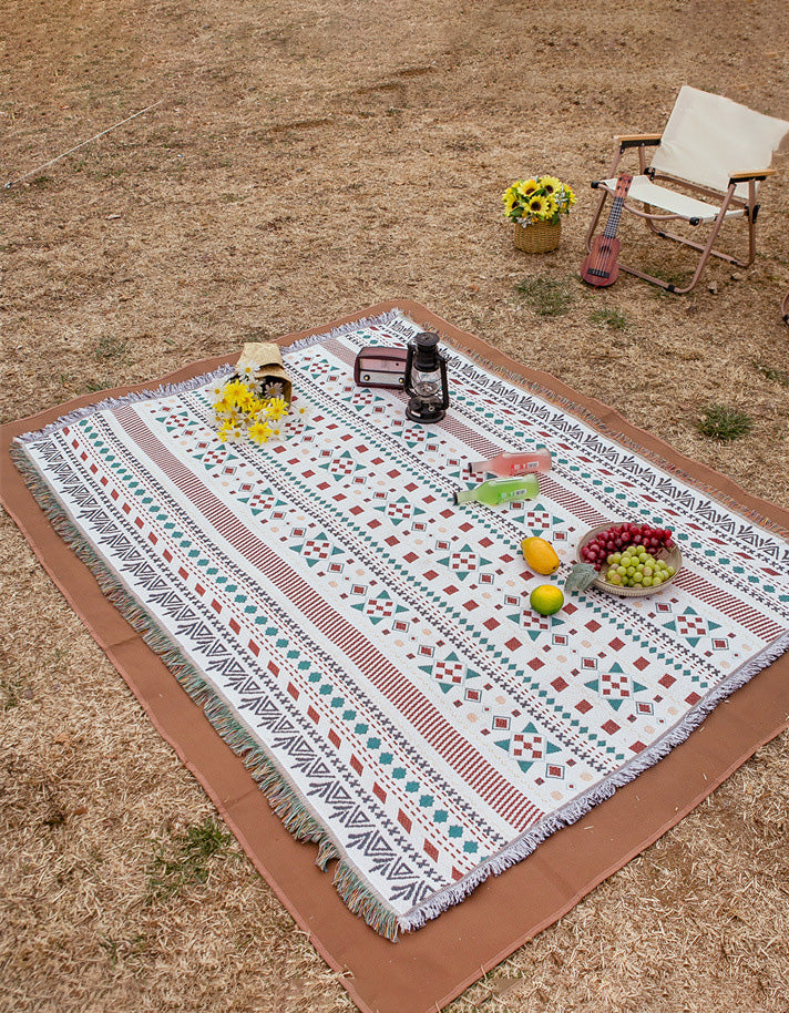 Manta de picnic con borlas bohemias y diseño geométrico de estilo étnico