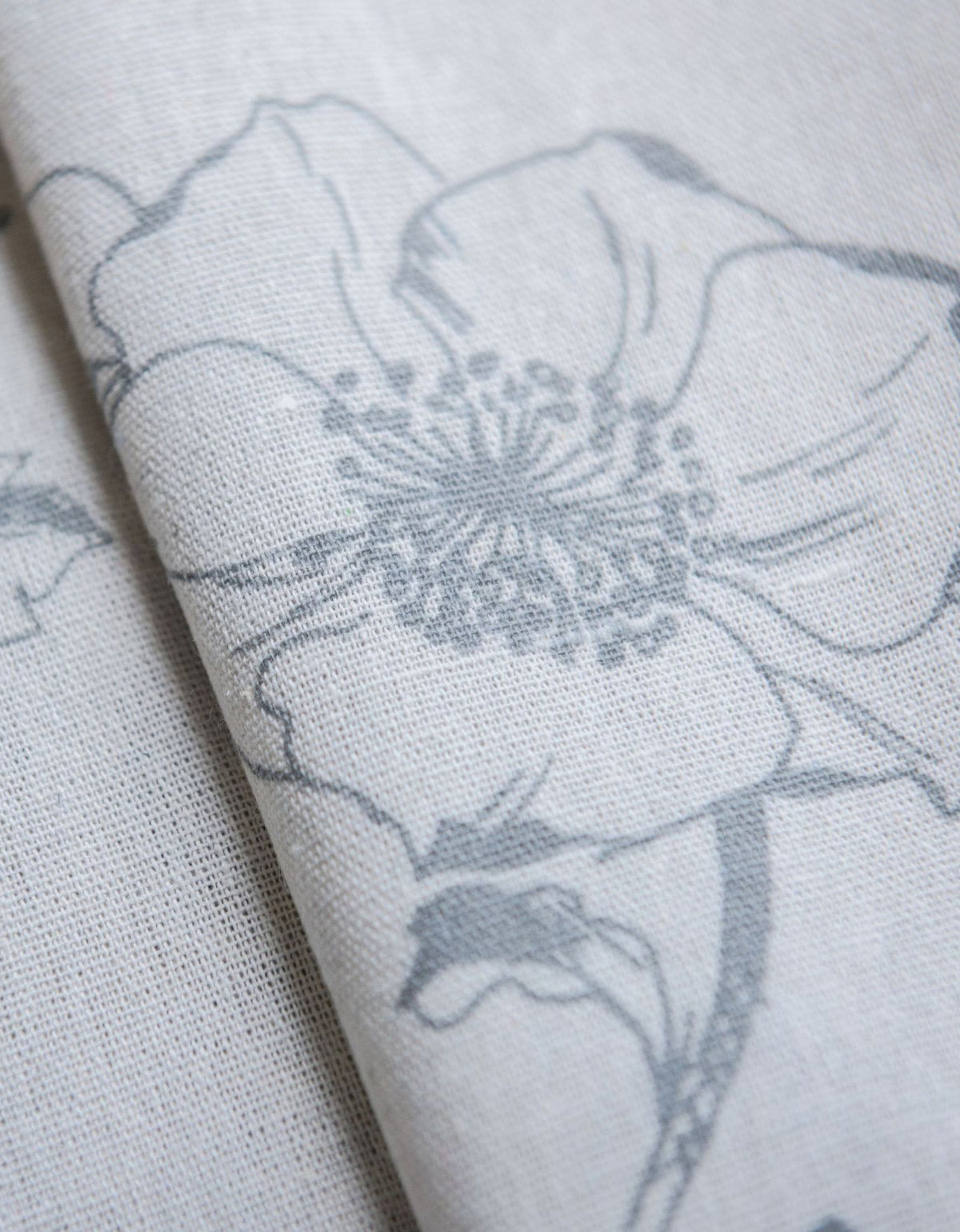 Simple Grey Flower Sketch Printing Curtain